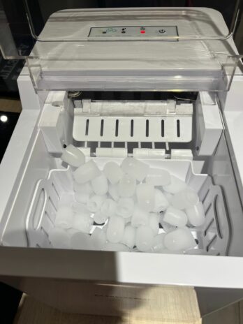 Percolateur, machine à glaçons